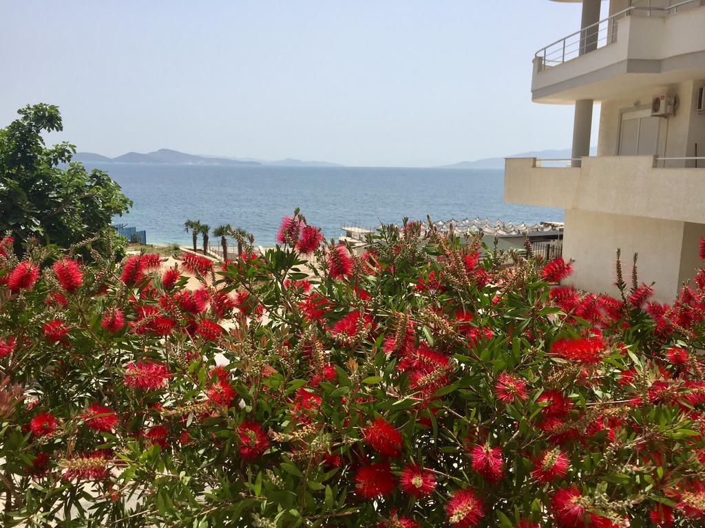 Royal Apartment Luxury Holiday For Queen And King Sarande Exterior photo